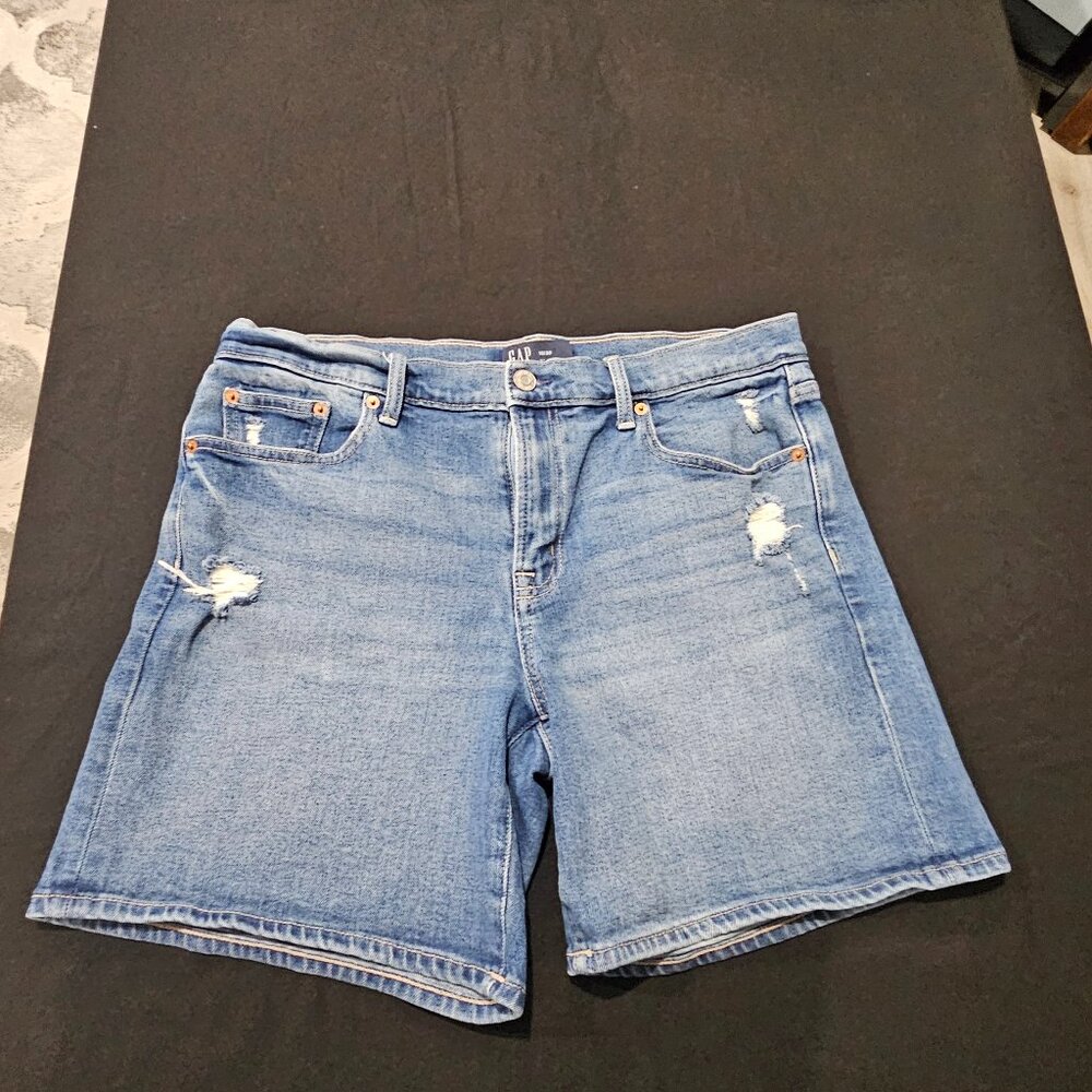 Gap  Denim Short,  Size 10/30 13 cm, Blue Jeans with hole design